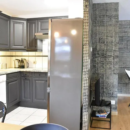 Cosy 2 Chambres, Proche Commodites Et Pistes, Balcon Sud, Parking, Piscine Ete - Fr-1-180-382 Apartment Les Allues