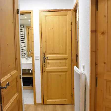 Cosy 2 Chambres, Proche Commodites Et Pistes, Balcon Sud, Parking, Piscine Ete - Fr-1-180-382 Apartment Les Allues
